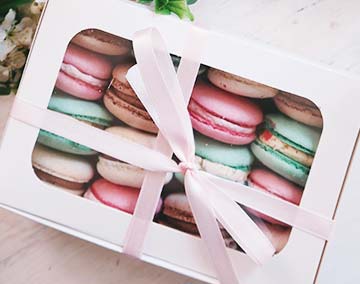 Macaroon Gift Box gallery-offer-3
